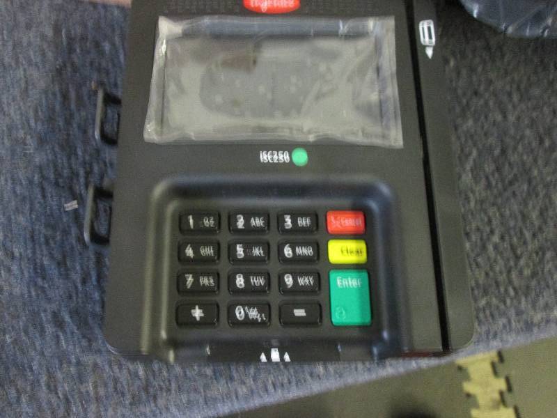lot 102 image: ingenico ISC250 credit card machine...