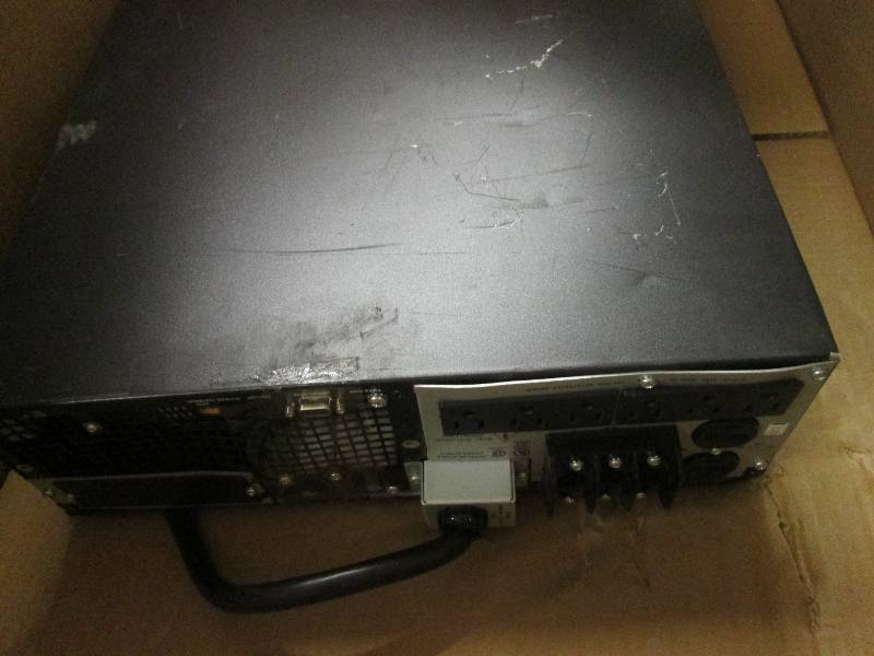 lot 178 image: APC powersupply  battery included (...