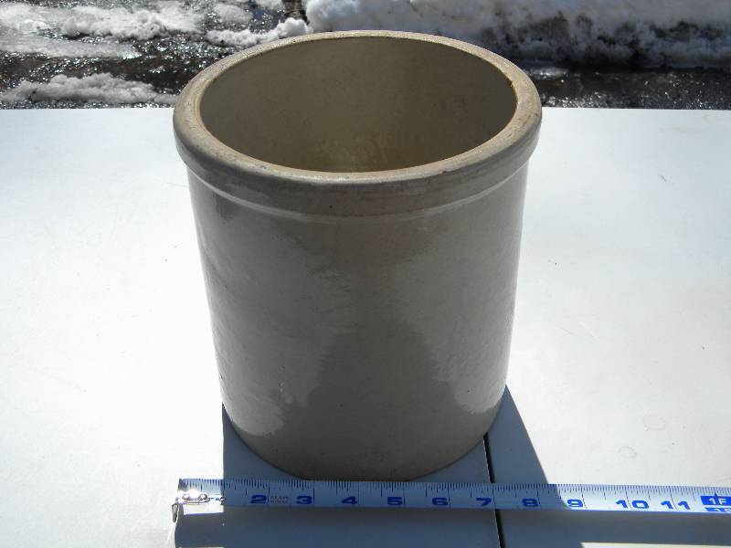 MN. Stoneware Co. Crock