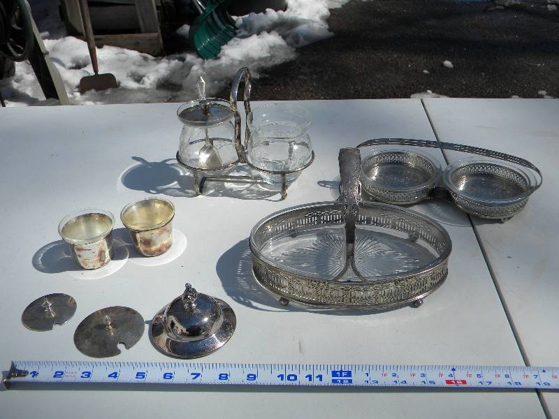 Mixed Lot of Serviceware