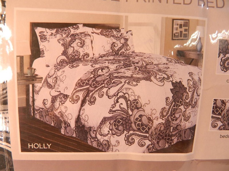 New King Size 8 Piece Bed in A Bag