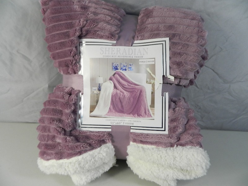 New Super Soft Reversible Throw
