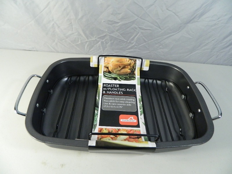 New Roaster Pan with Floating Rack and Handles