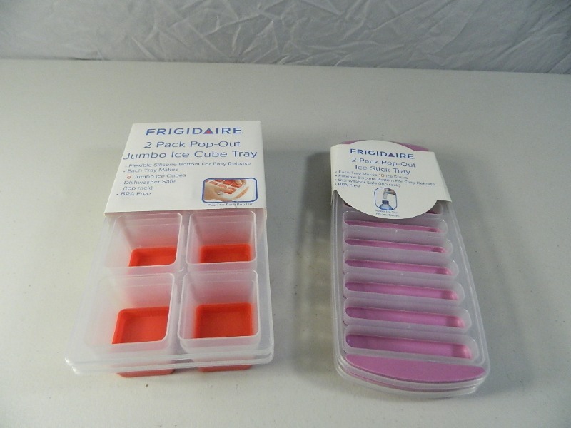4 New Pop Out Ice Cube Trays