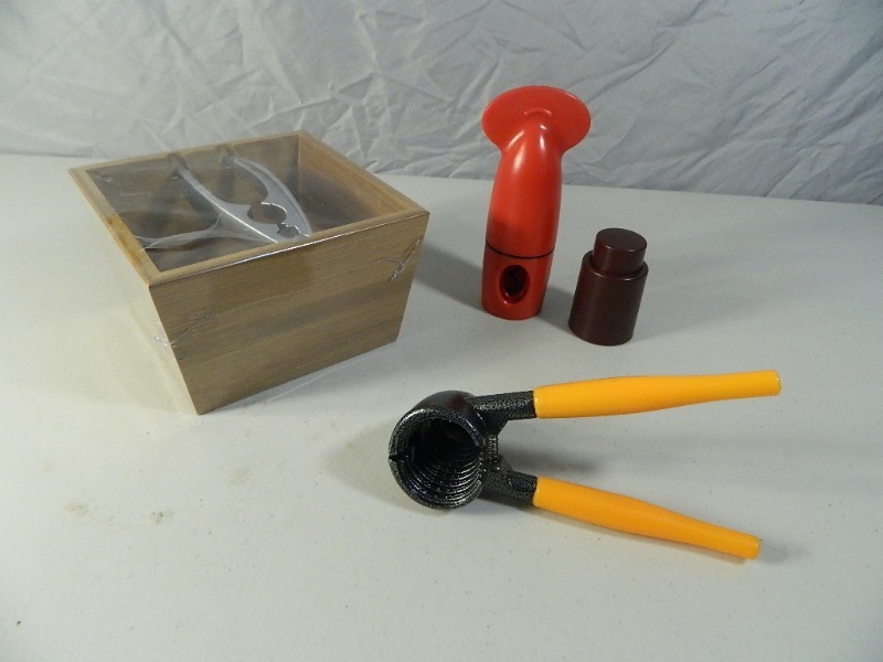New Nutcrackers and Wine Accessories