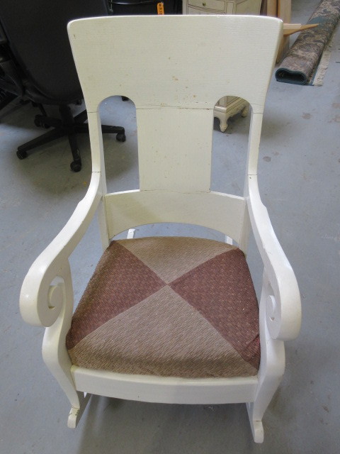 SOLID WOOD ROCKER