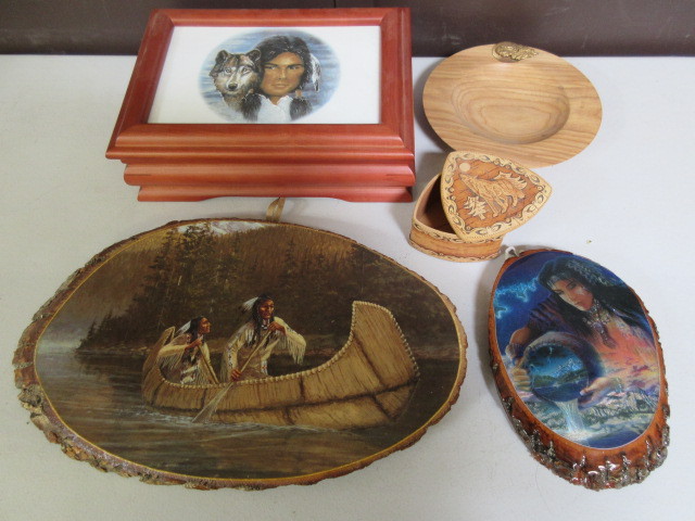 lot 546 image: ASSORTED NATIVE AMERICAN TRINKETS