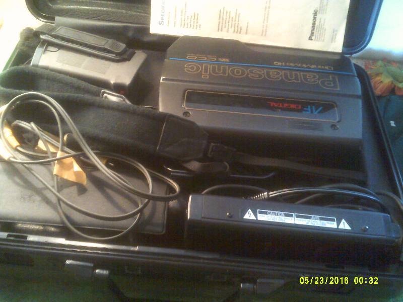 PANOSONIC CAMCORDER