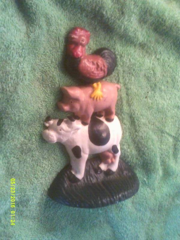ANTIQUE CAST IRON COW , CHICKEN ,PIG DOOR STOP