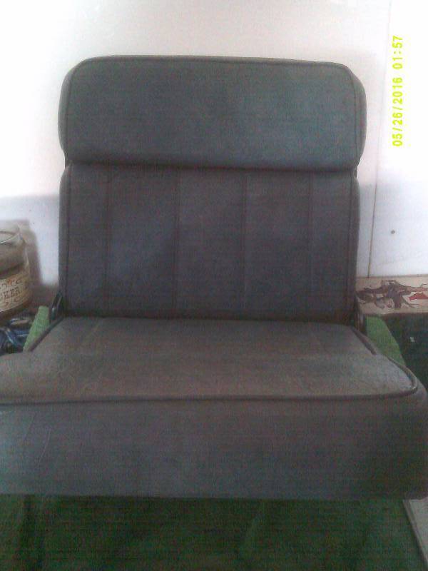 FULL SIZE BOAT SEAT
