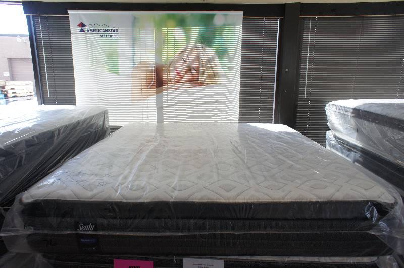 lot 12 image: NEW - KING SIZE - SEALY POSTUREPEDIC - PERFORMANCE - EXCLUSIVE - KING SIZE MATTRESS MSRP $2499.99
