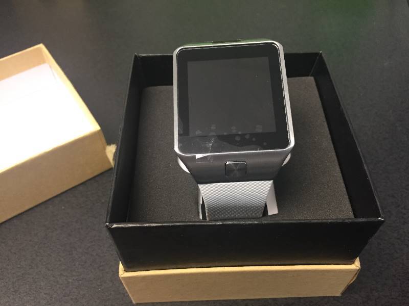 lot 24 image: BRAND NEW - DZ09 Bluetooth Smart Wrist Watch with Camera and Sim Card Slot (WHITE)