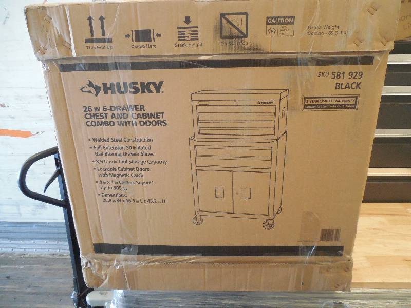 lot 73 image: HUSKY 26 INCH 6 DRAWER CHEST AND CABINET COMBO SET - BLACK