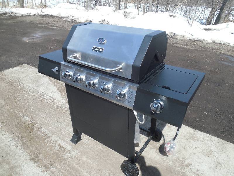 lot 66 image: NEW - Dyna-Glo 5-Burner Gas Grill
