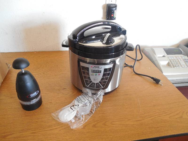 lot 72 image: Power Pressure Cooker XL with Cookbook