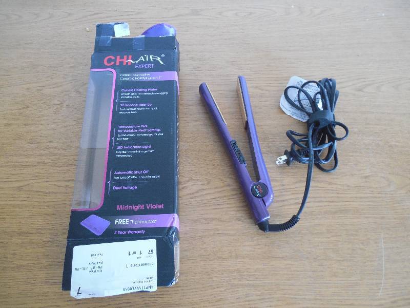 lot 90 image: CHI Air Classic 1 Tourmaline Flat Iron