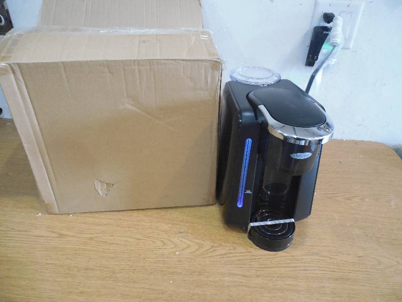 lot 115 image: Chefs Mark K-Cup Programmable Single-Serve Coffee Machine