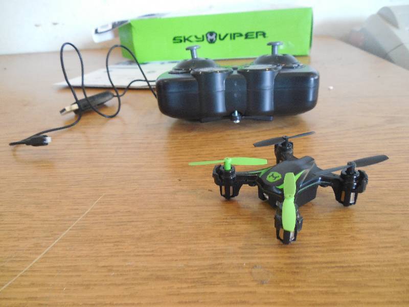 lot 131 image: Sky Viper Nano Quadcopter Drone