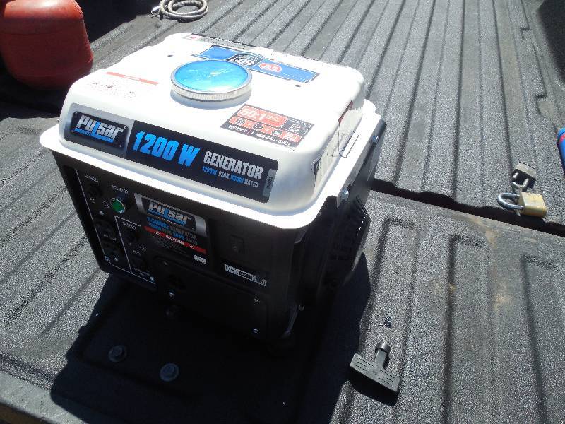 lot 132 image: Pulsar 1200 Peak850 Running Watts Portable Gas Generator