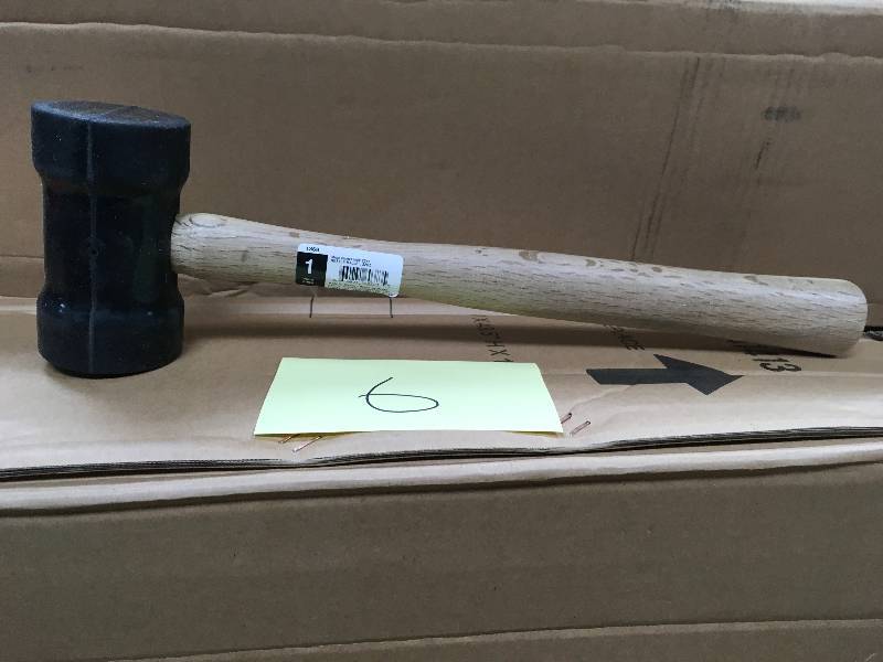 URREA22oz. Rubber Mallet with Oak Handle  New