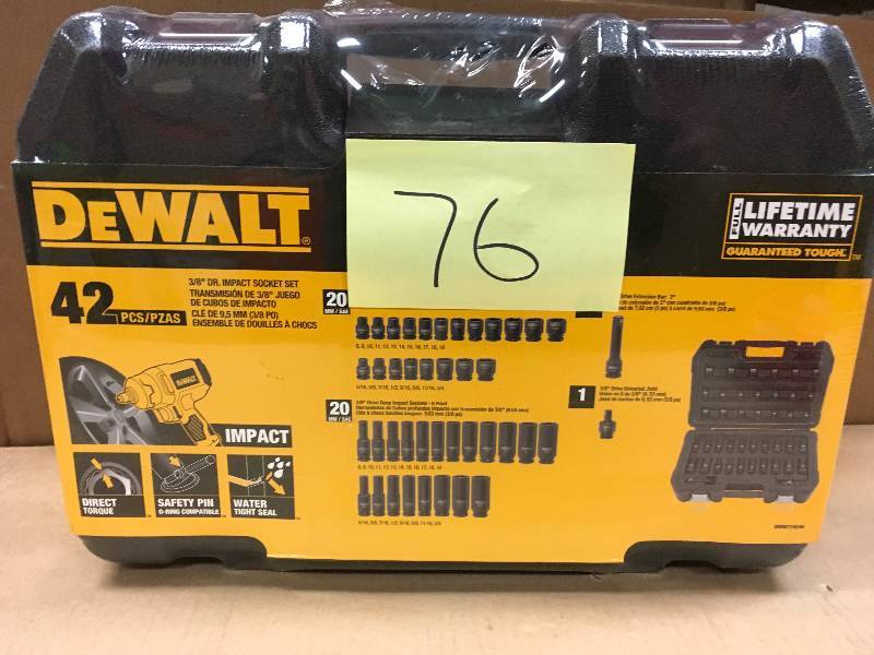 DeWalt 38 in. Drive Conbination Impact Socket Set- 6 Point- 42 Piece  New