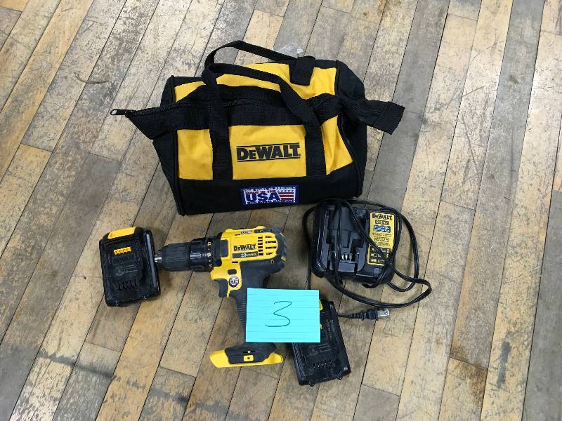 DeWalt Compact DrillDriver Kit used in working condition