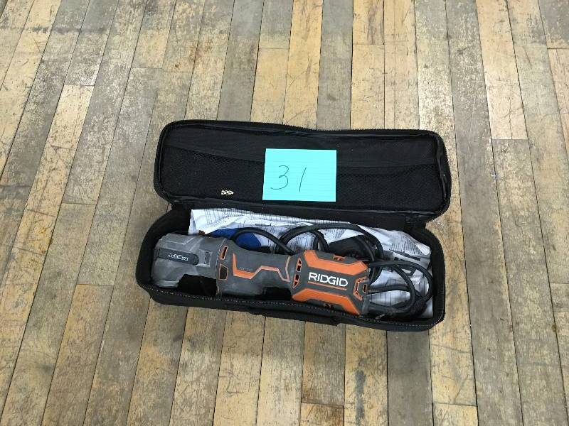 RIDGID JobMax 4 Amp Multi-Tool with Tool-Free Head in working condition
