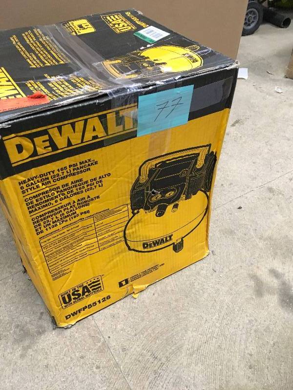 DeWalt Heavy-Duty 165PSI Max 6 Gal Pancake Style Air Compressor in like new condition