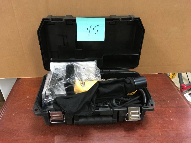 DeWalt 6.5 Amp 10,000 RPM  Plate Jointer Kit in like new condition