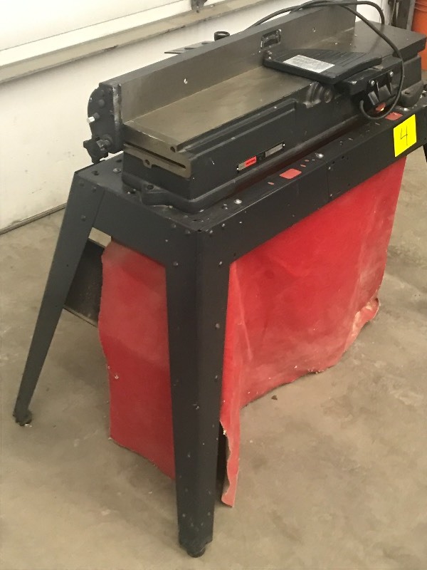 lot 4 image: Craftsman Planer
