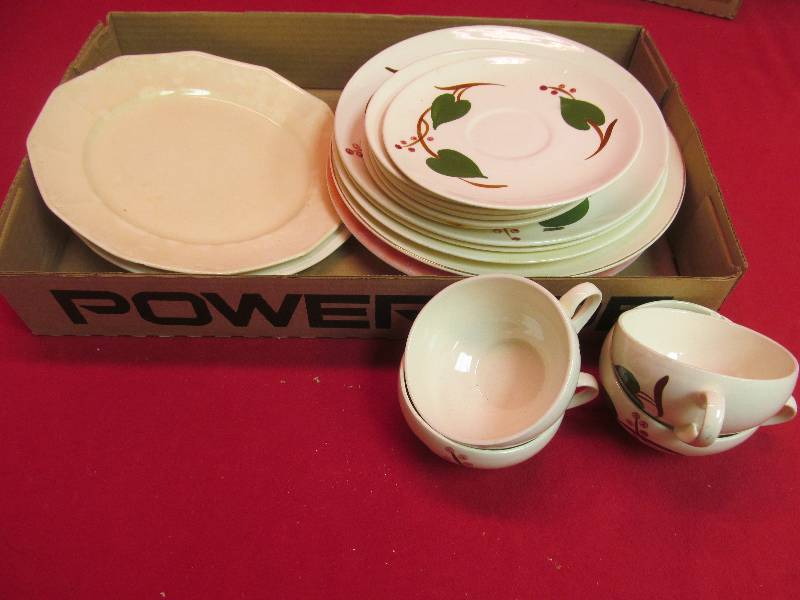 lot 12 image: Blue Ridge Southern pottery dishes