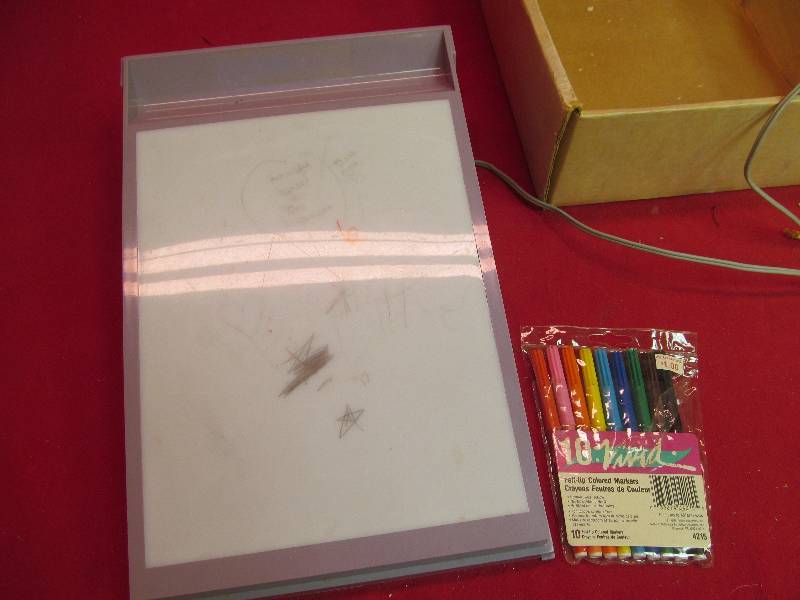 lot 35 image: Lakeside drawing set