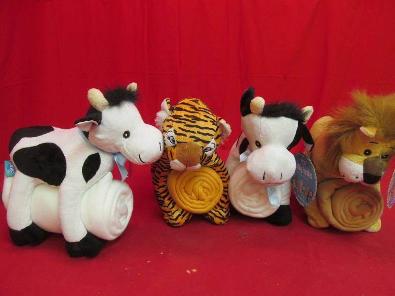 lot 54 image: Cuddly Buddies