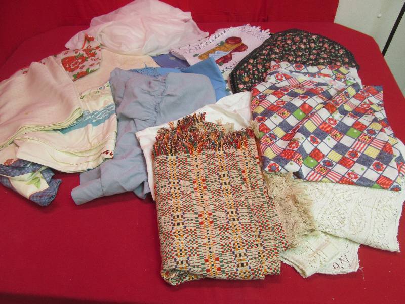 lot 97 image: linens