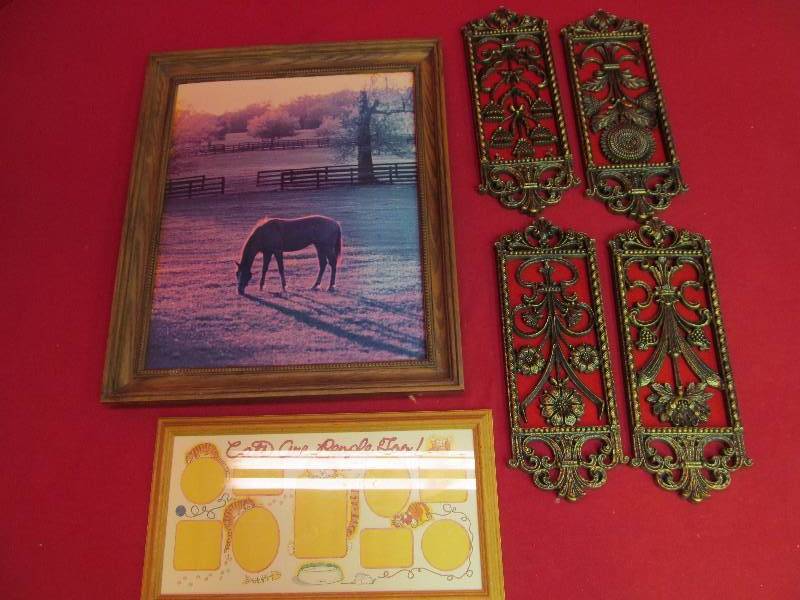 lot 105 image: wall dcor