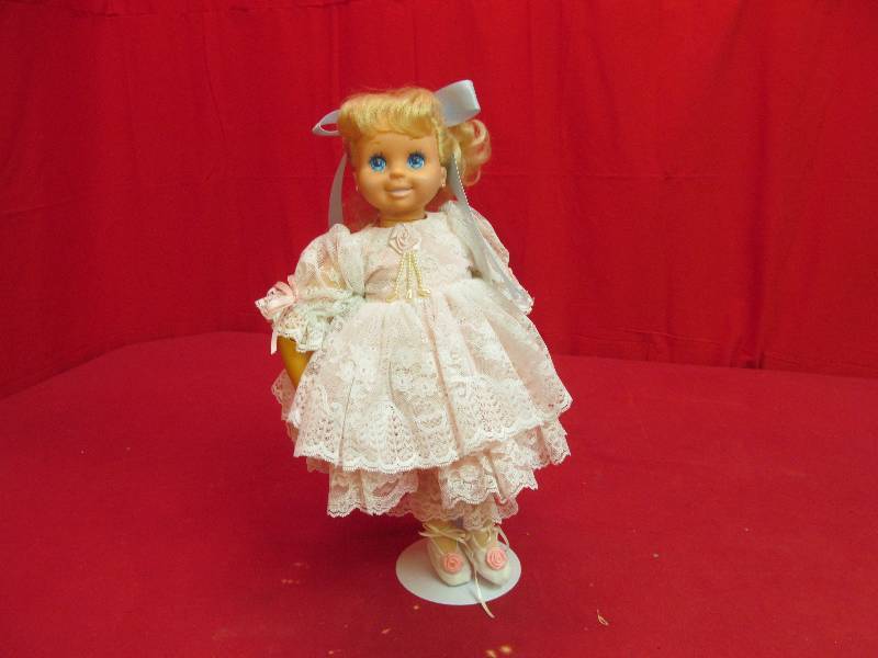 lot 147 image: ballerina doll