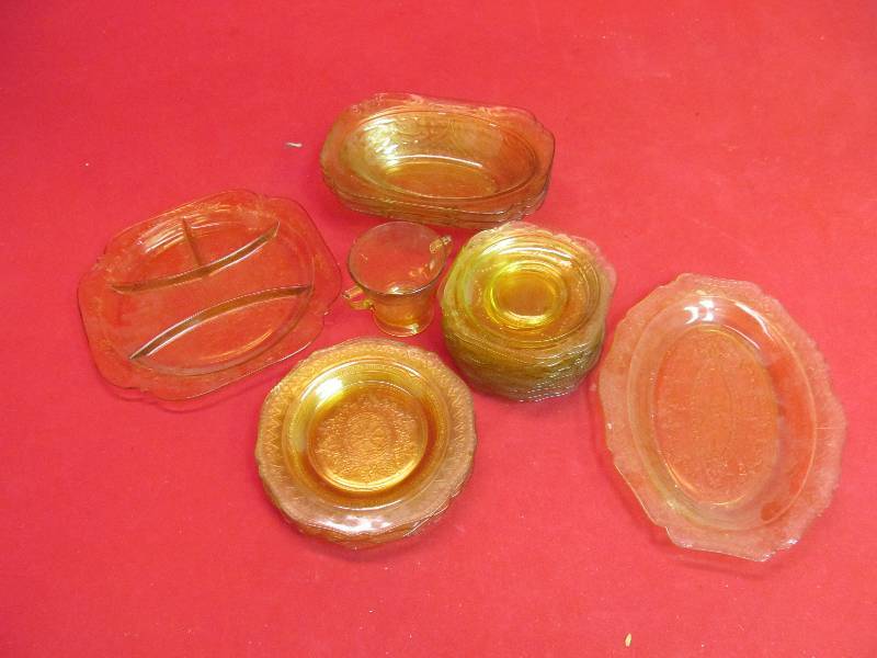 lot 165 image: depression glass