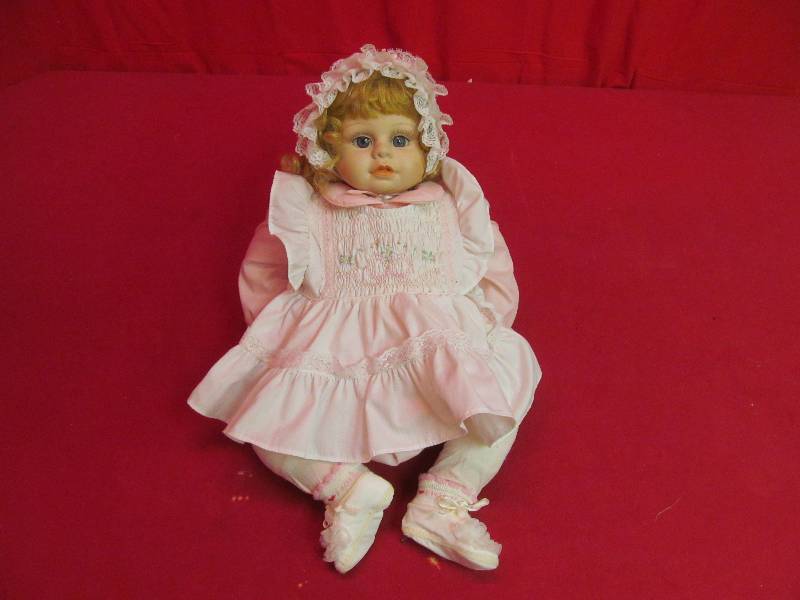 lot 187 image: baby doll