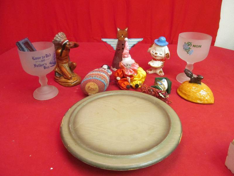 lot 214 image: glassware