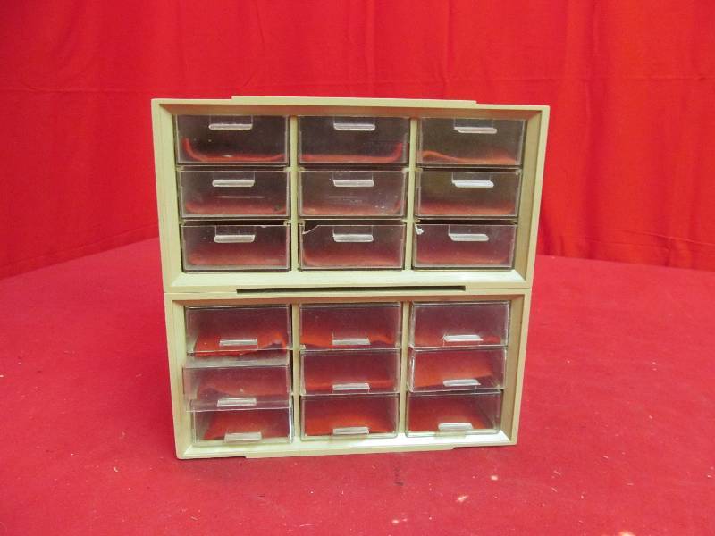 lot 257 image: storage organizers
