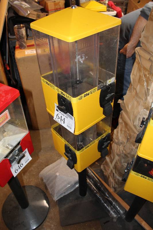 lot 644 image: U-Turn 8 Head Vending Terminator