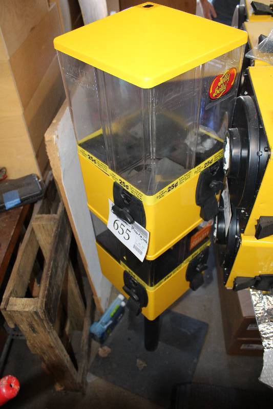 lot 655 image: U-Turn 8 Head Vending Terminator