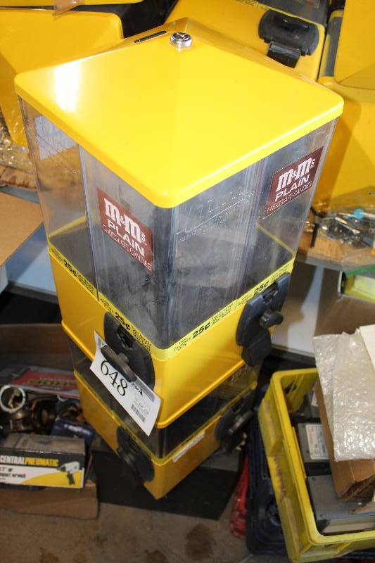 lot 648 image: U-Turn 8 Head Vending Terminator