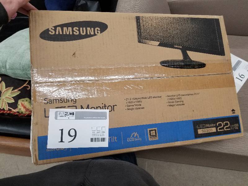lot 19 image: Samsung 21.5in. LED Monitor