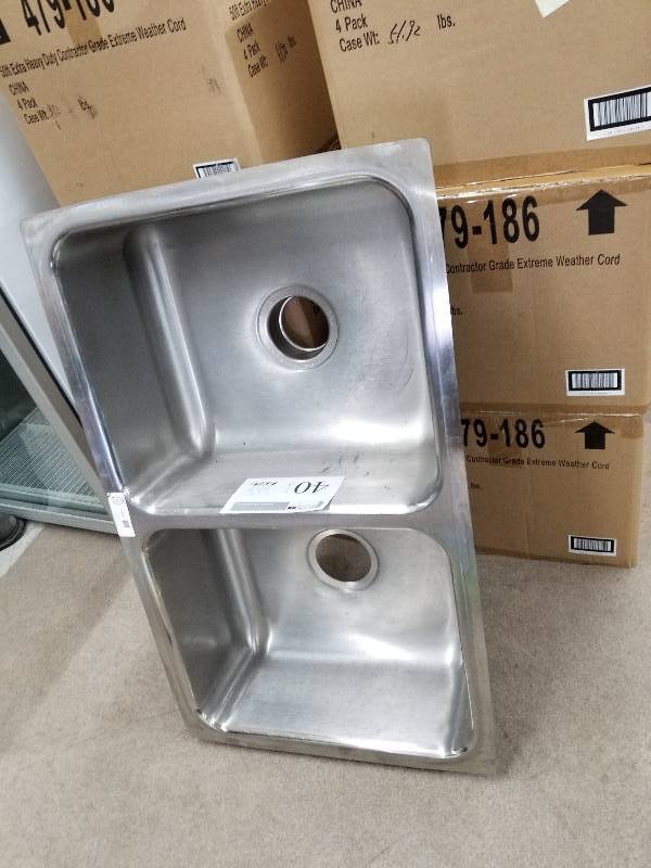 lot 40 image: 2-Basin Stainless Steel Sink w No Fixtures