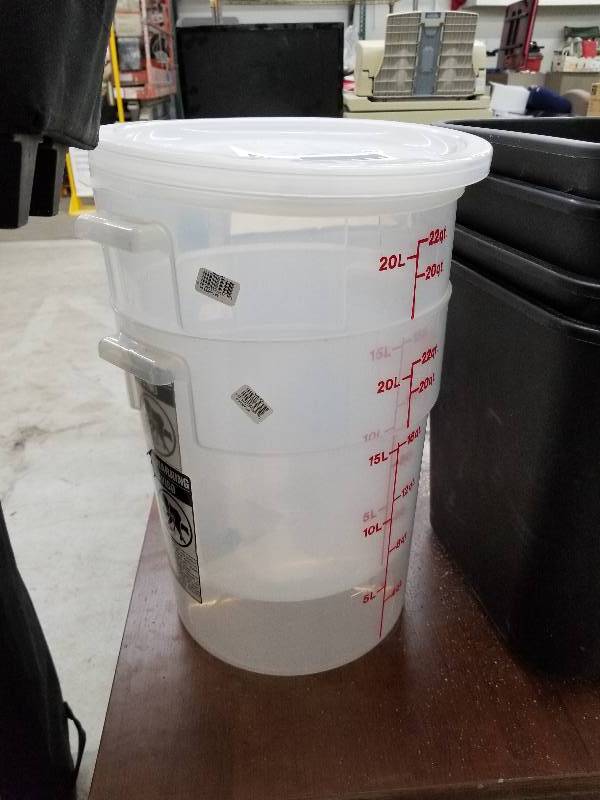 lot 97 image: Lot of (2) 22-Quart Plastic Buckets w Lids