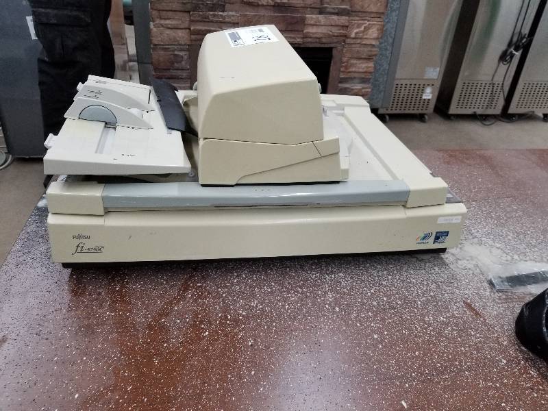 lot 28 image: Fujitsu fi-5750C Image Scanner