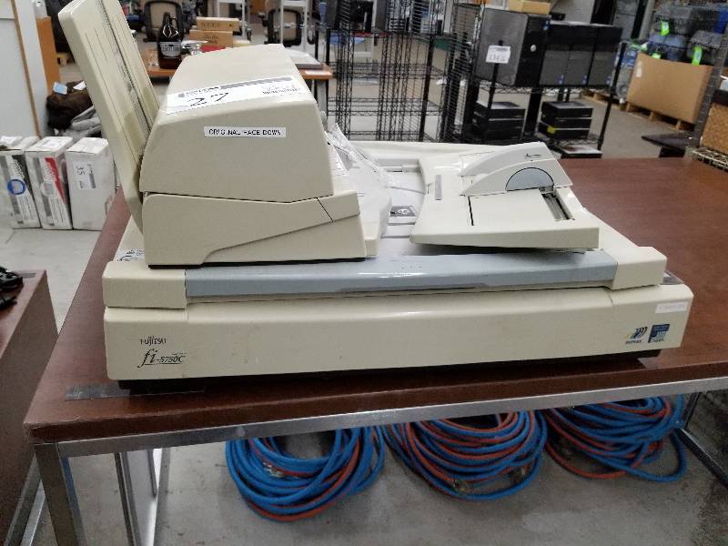 lot 27 image: Fujitsu fi-5750C Image Scanner