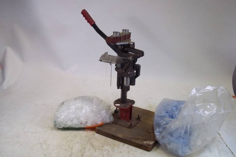 MEC Reloader with supplies