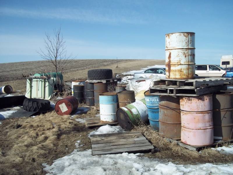 lot 8 image: Large Lot of Barrels